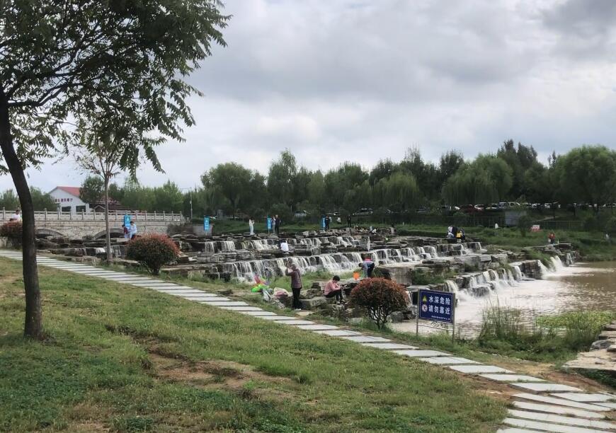 山东济宁唐王湖公园景点介绍1