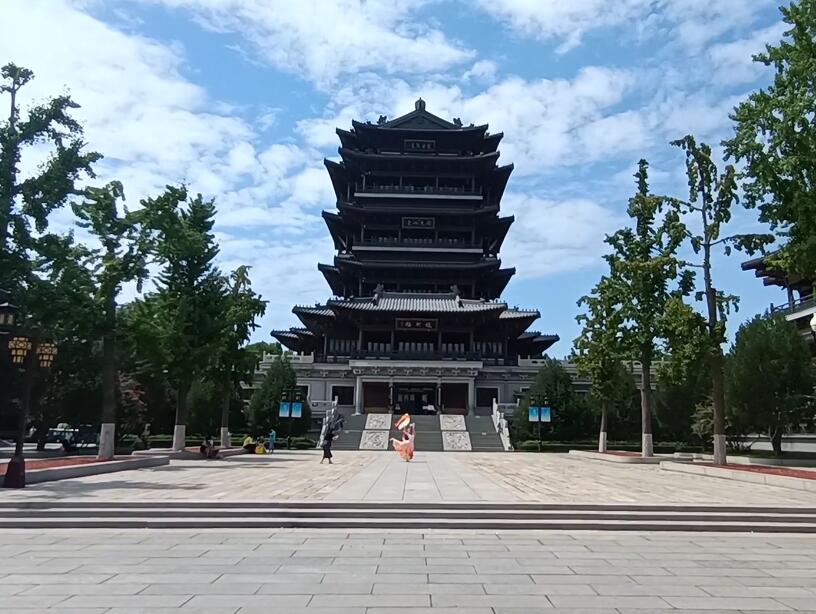 山东济南大明湖超然楼景点介绍1