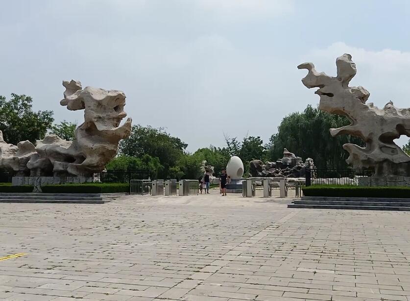 山东青岛天泰山温泉小镇景点介绍1