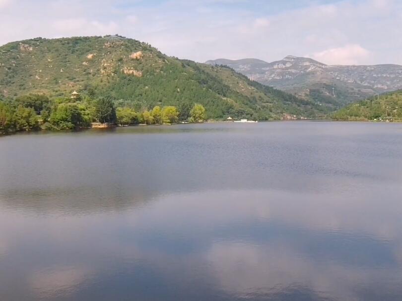 山东济南章丘百丈崖景点介绍1