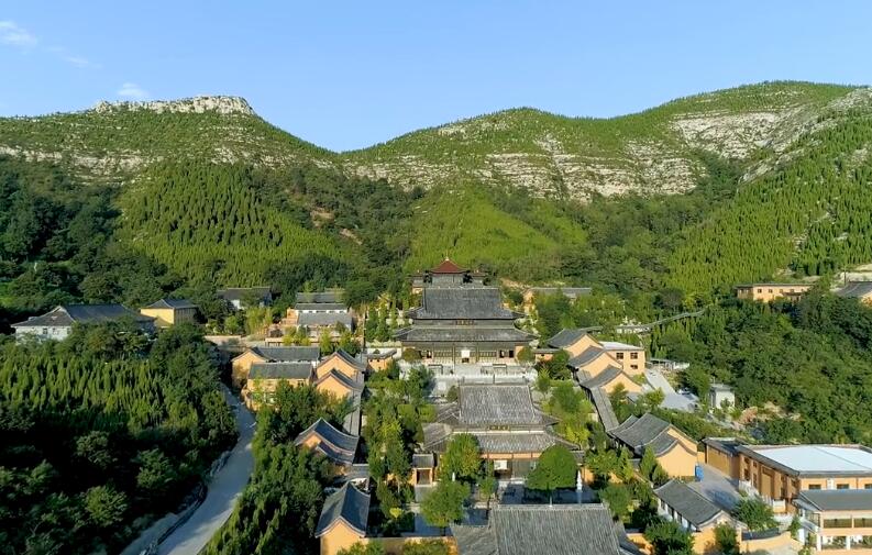 山东潍坊莲花山农庄小镇景点介绍1