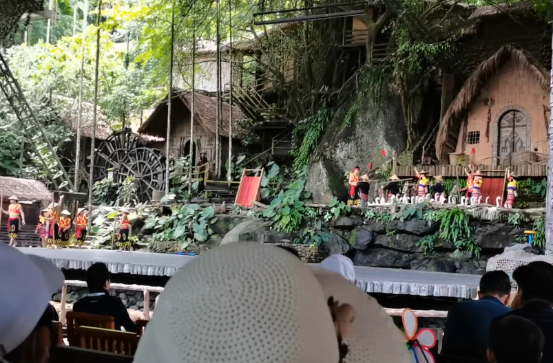 海南旅游槟榔古韵大舞台景点介绍1