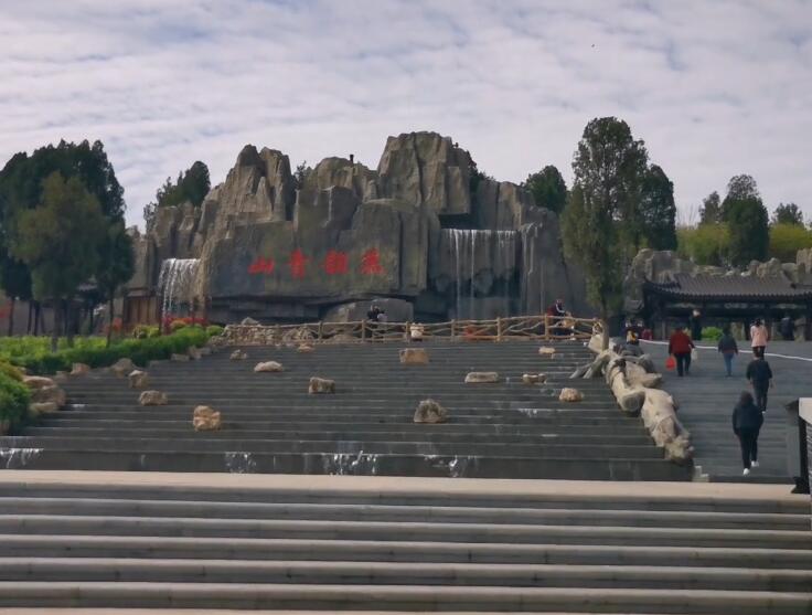 山东济宁青山景区景点介绍1