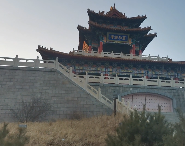 辽阳龙鼎山万和钟楼游玩攻略1