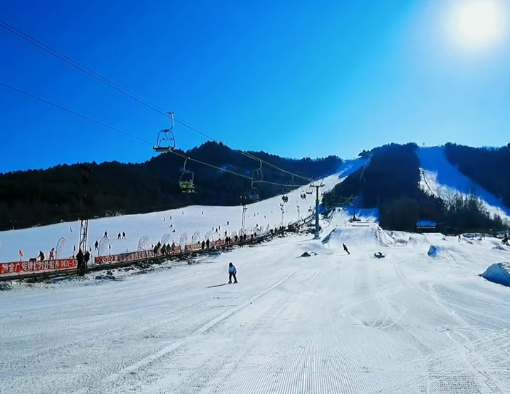 辽阳弓长岭温泉滑雪场游玩攻略1