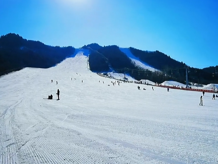 辽阳弓长岭温泉滑雪场游玩攻略2