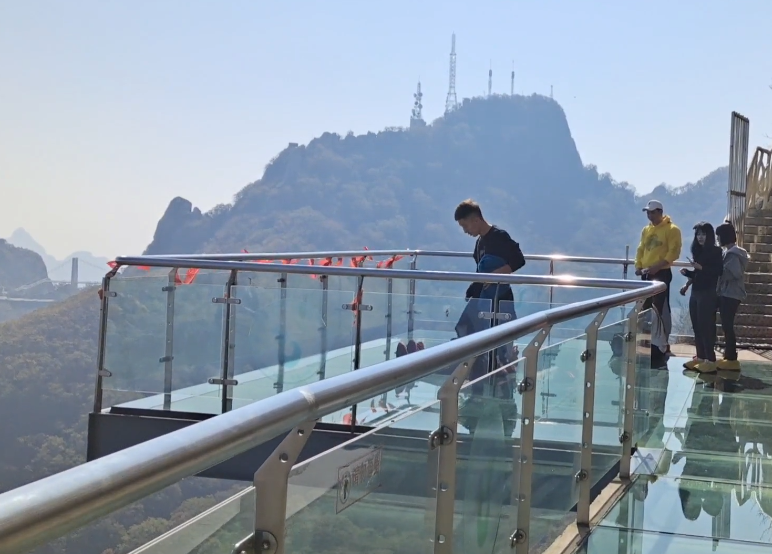 丹东凤凰山玻璃桥游玩攻略1