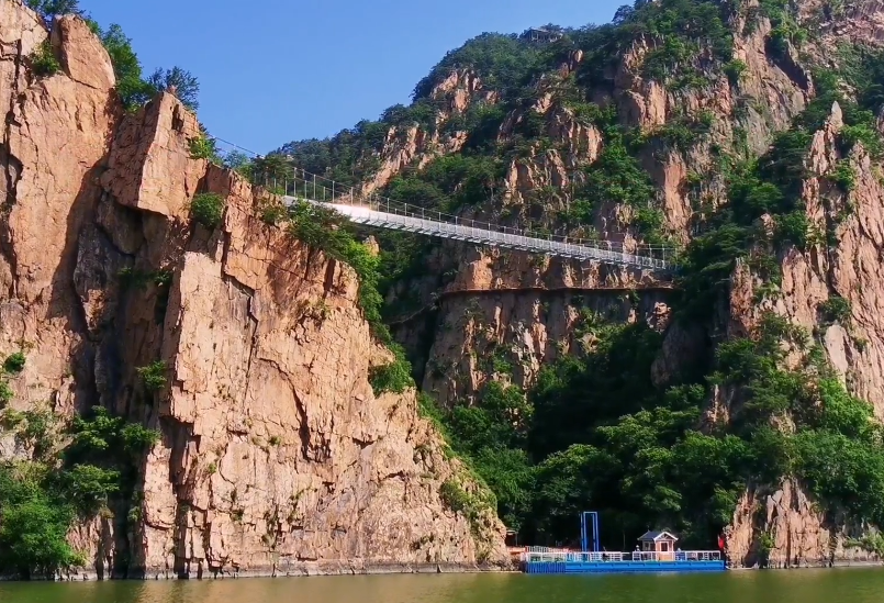 本溪虎谷峡玻璃栈道游玩攻略1