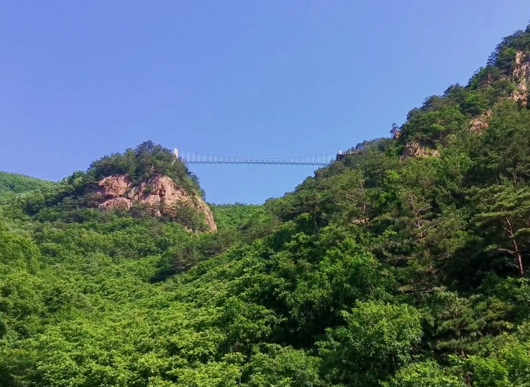 本溪虎谷峡玻璃栈道游玩攻略2