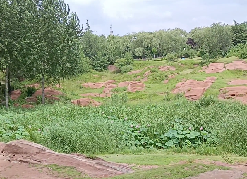 朝阳红石谷风景区游玩攻略1