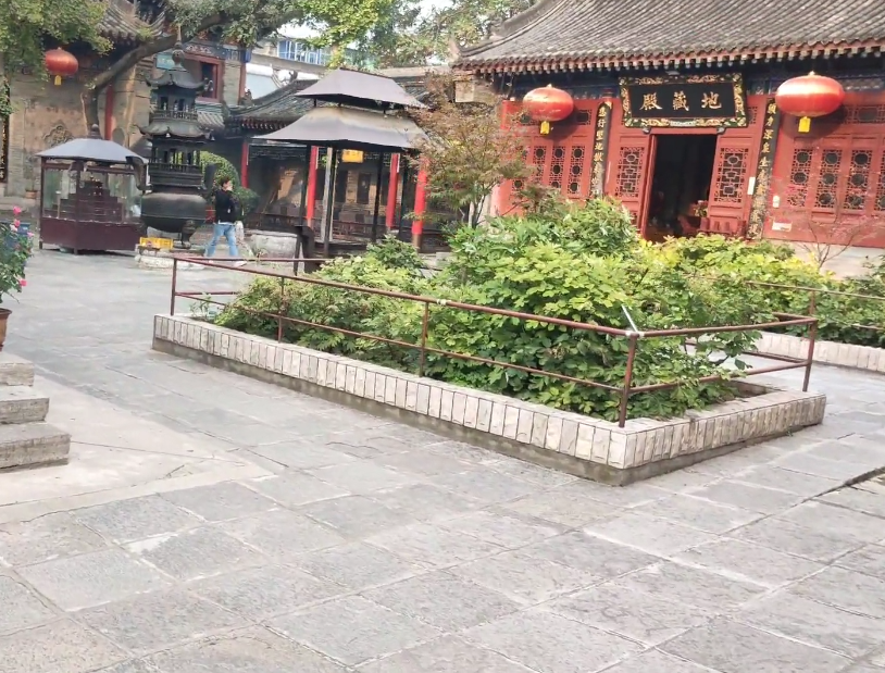 朝阳卧龙寺游玩攻略1