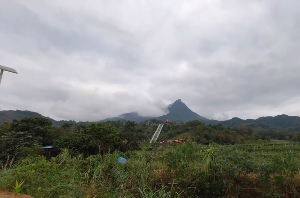 北京旅游景点:五指山汽车露营基地1