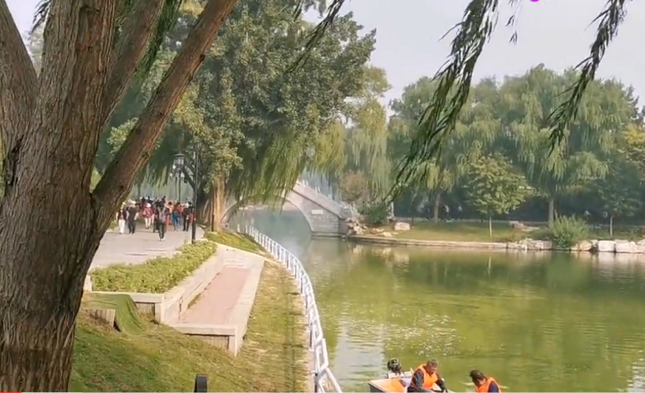 北京旅游景点:石榴庄公园1