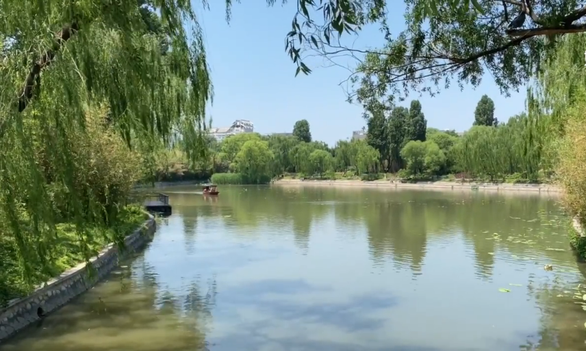 北京旅游景点:看丹公园1