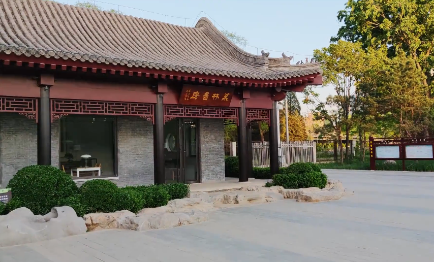 北京旅游景点:首钢松林公园1