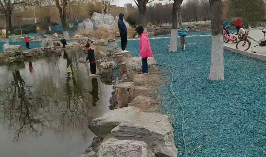 北京旅游景点:三间房杜仲公园1