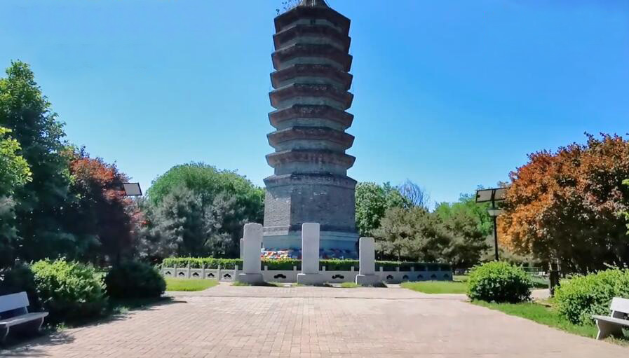 北京旅游景点:王四营古塔公园1