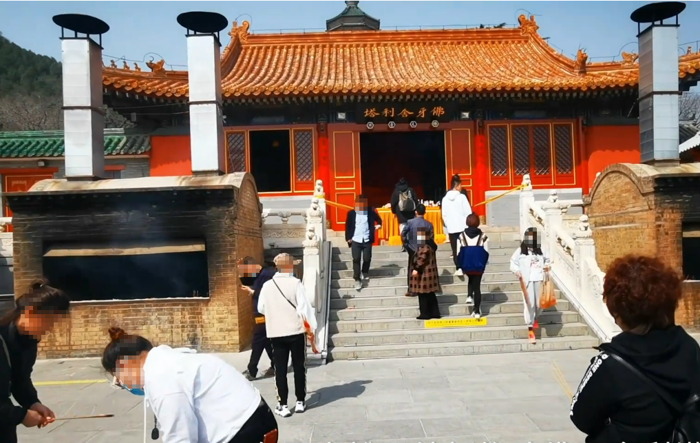 北京旅游景点:八大处公园灵光寺1