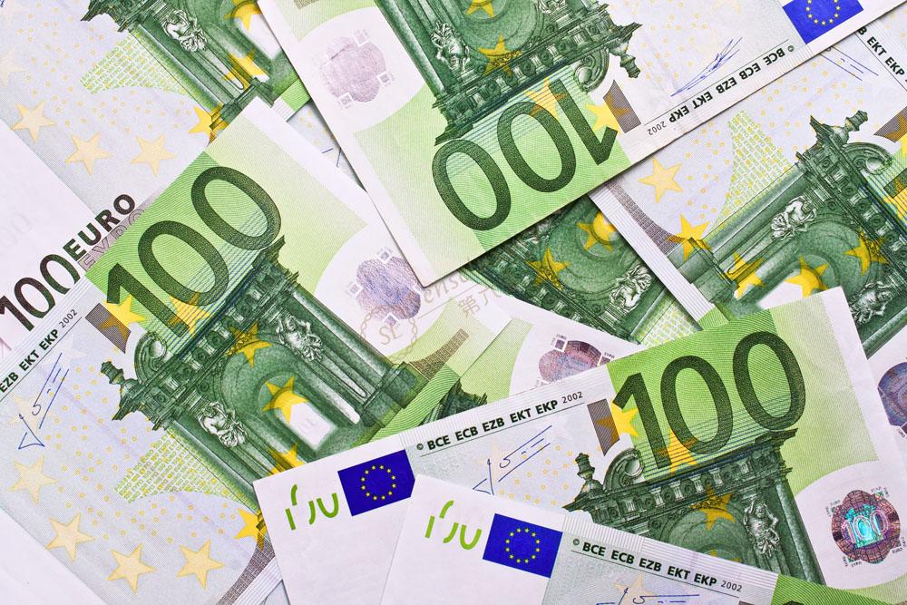 在圣托里尼岛旅游，如何避免一些意外的发生1