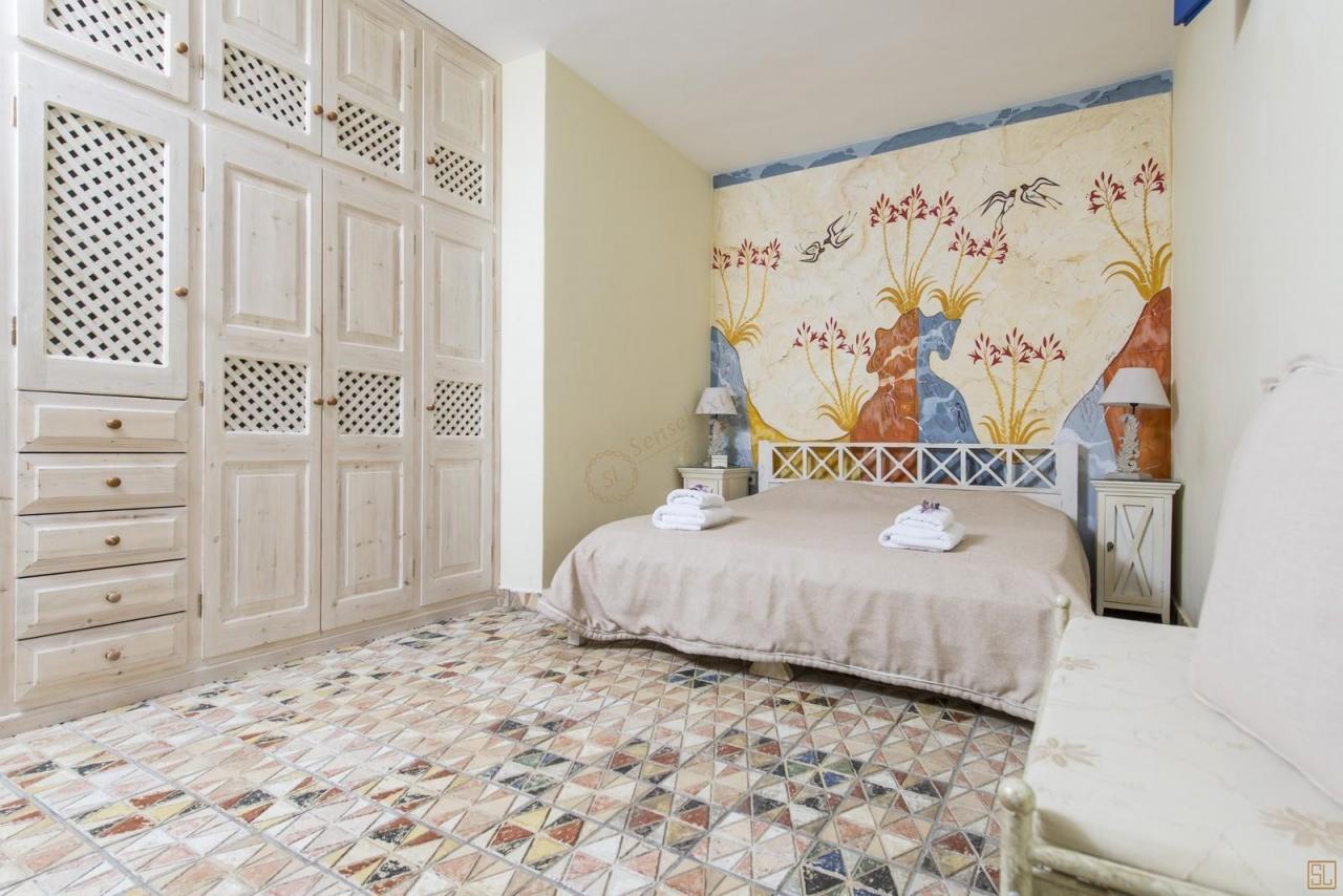 在圣托里尼岛旅游，如何避免一些意外的发生7