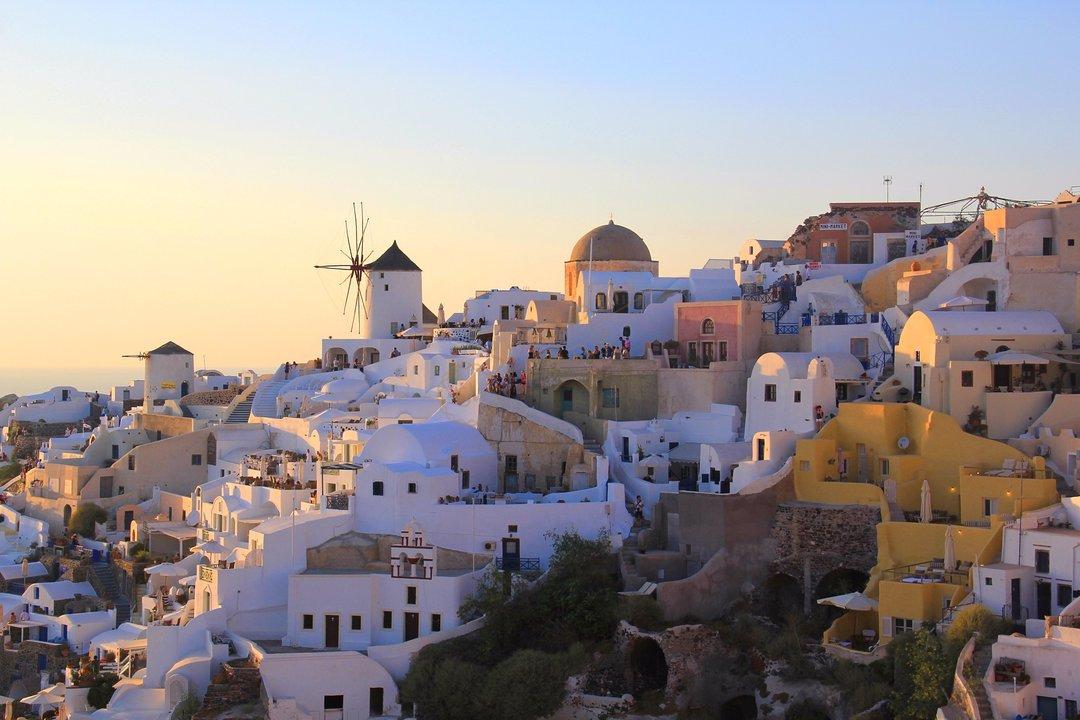 去圣托里尼岛游玩，这些景点一定得去逛逛！1