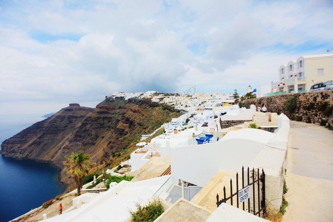 去圣托里尼岛游玩，这些景点一定得去逛逛！4