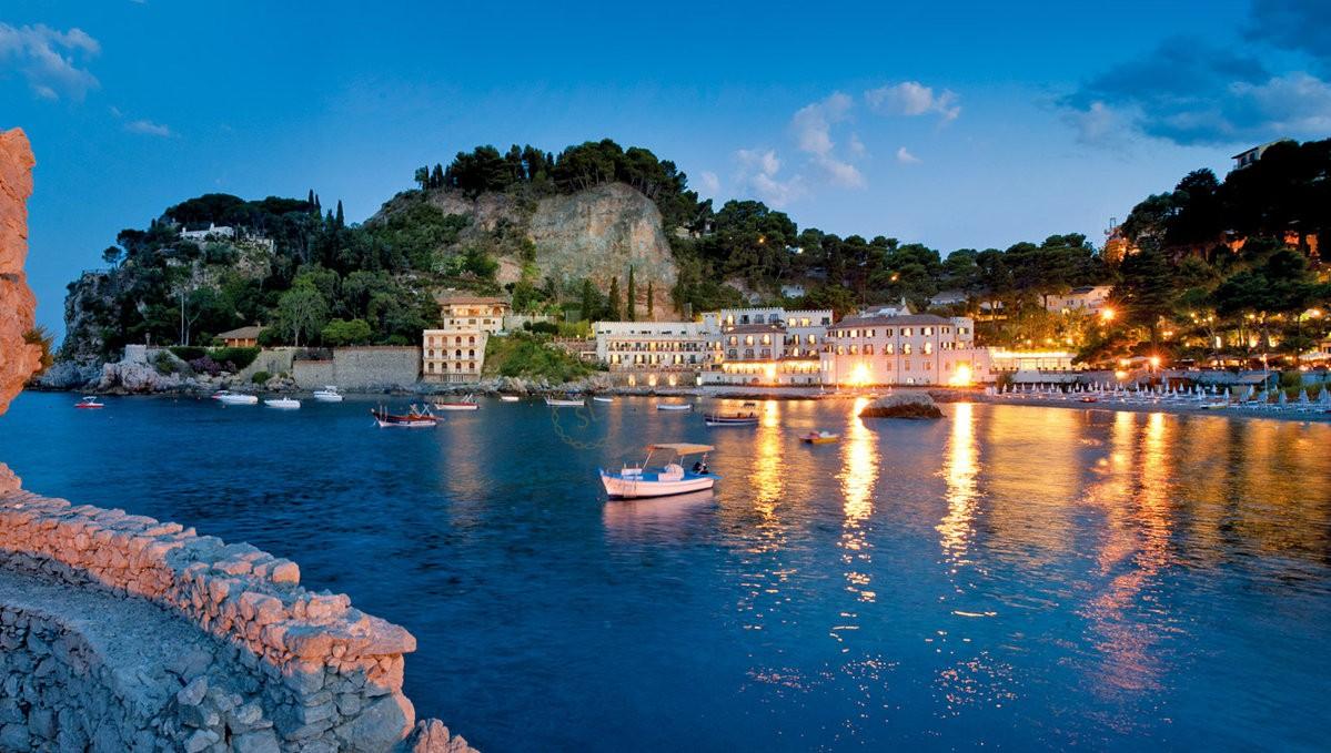 这个季节才算是去西西里岛度假的最佳时间1