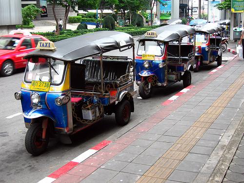 曼谷旅游怎么玩，这篇攻略大全必看！2