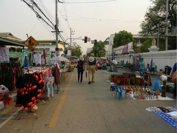 如何优雅的在清迈买买买，那就来看看这篇购物攻略吧1