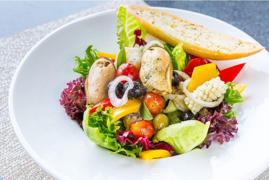 寻遍大街小巷，品尝纯正地道的华欣美食1