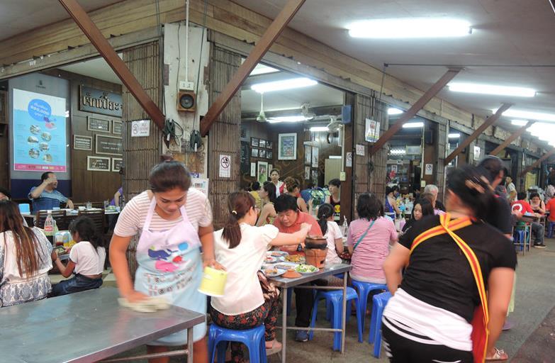 寻遍大街小巷，品尝纯正地道的华欣美食7