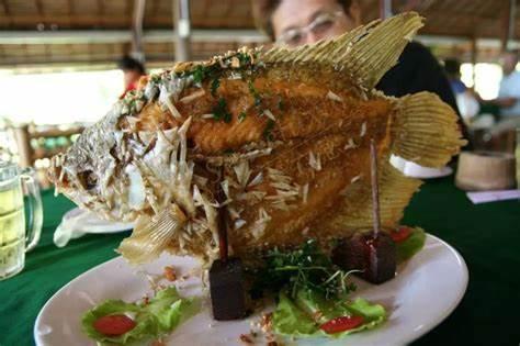 胡志明市本土特色的美食菜谱9