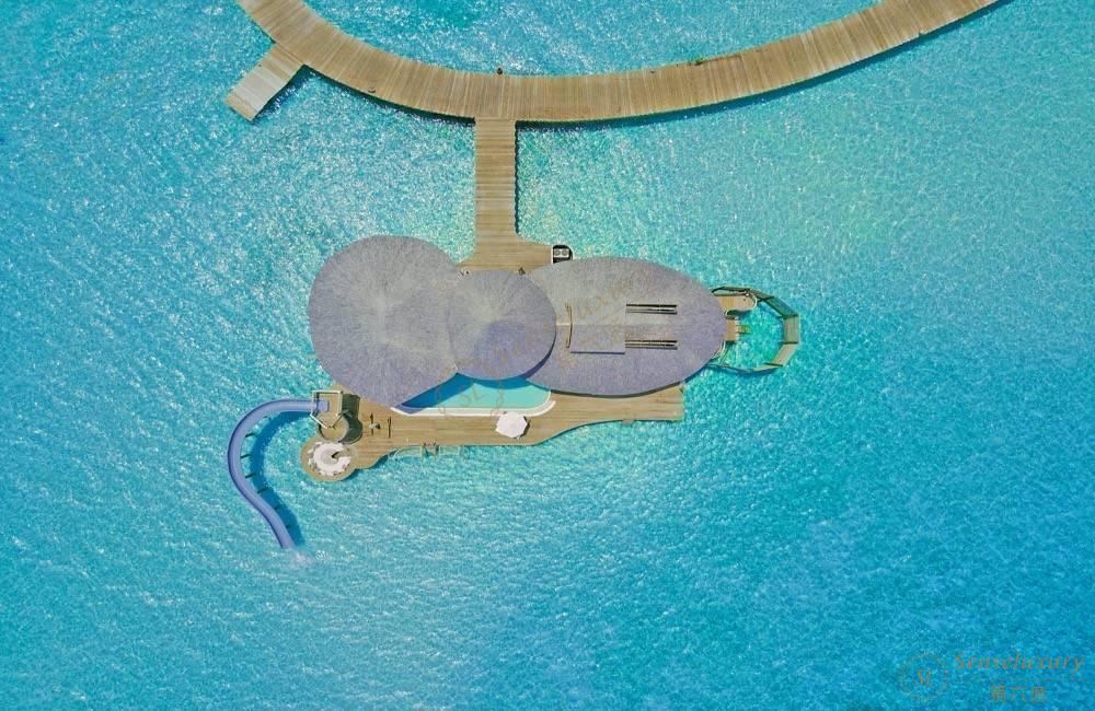 选择优质假日别墅酒店来看马尔代夫的海景4