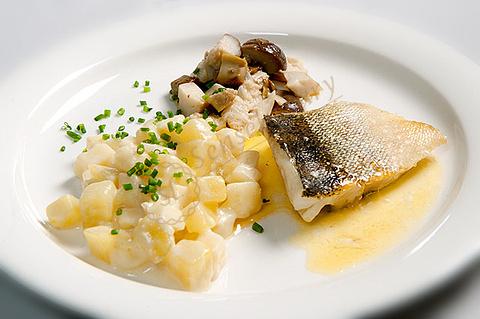 去芬兰旅行，吃货留步！芬兰特色美食攻略不容错过2