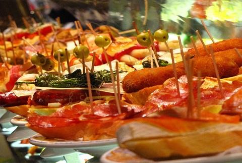 在巴塞罗那旅游要想尝遍这儿的美食就得看看这篇攻略！2