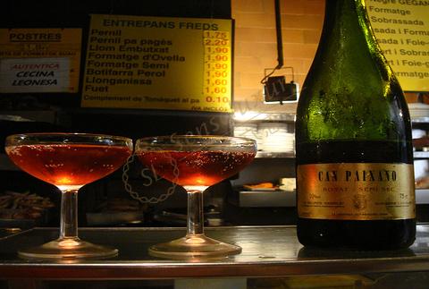 在巴塞罗那旅游要想尝遍这儿的美食就得看看这篇攻略！6