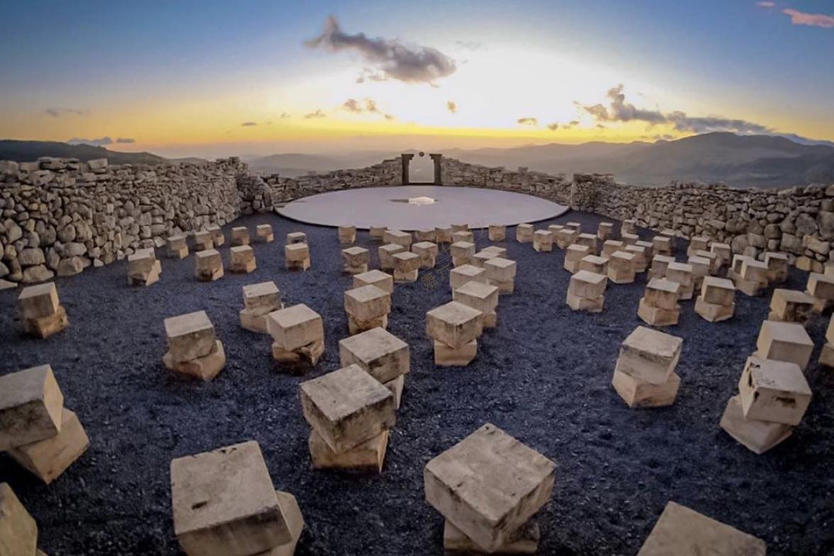 面临悬崖和大海,最美山城——西西里岛景点攻略1