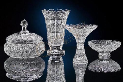 布拉格有哪些值得购买的特产，布拉格购物攻略1