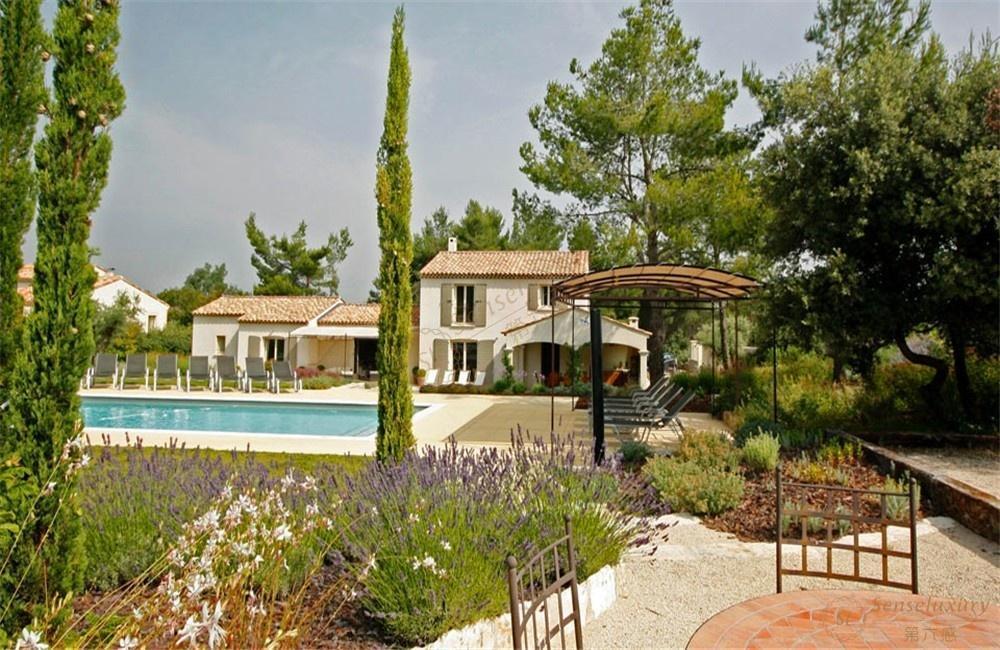 普吉岛海滩旁的住宿精选5