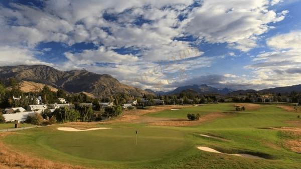 向大家介绍几个新西兰顶级高尔夫球场5