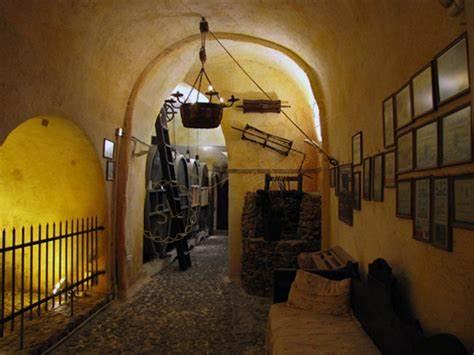 圣托里尼岛都有哪些美丽动人的景点？5