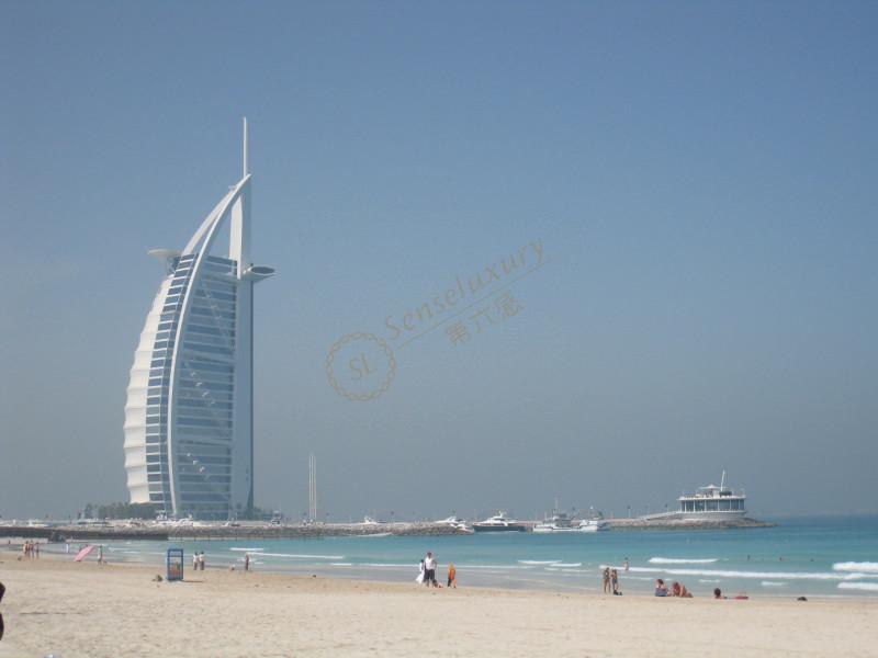 让第六感小编来告诉你去迪拜旅游需要带多少钱吧2