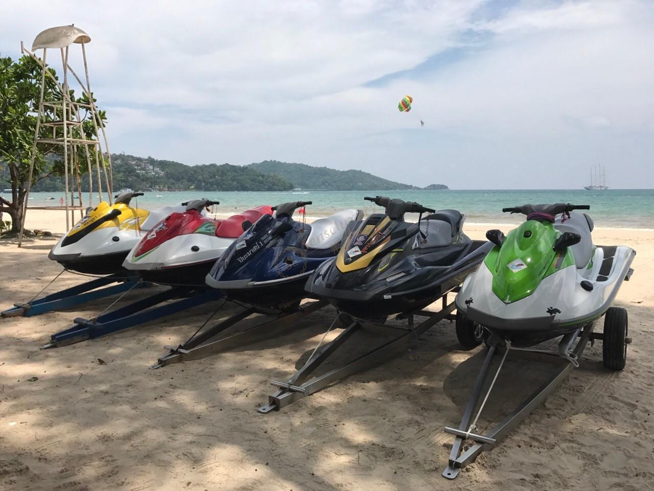 多角度分析甲米和芭提雅的度假选择？2