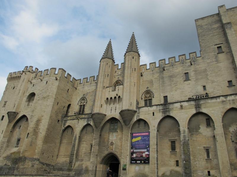 去普罗旺斯度假不可以错过的地方之阿维尼翁4