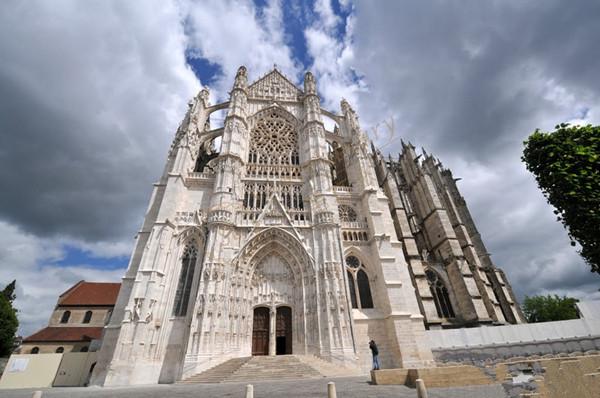 巴塞罗那必去的旅游景点有哪些？5