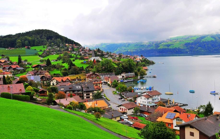 采尔马特和因特拉肯哪个更好玩更值得去？4