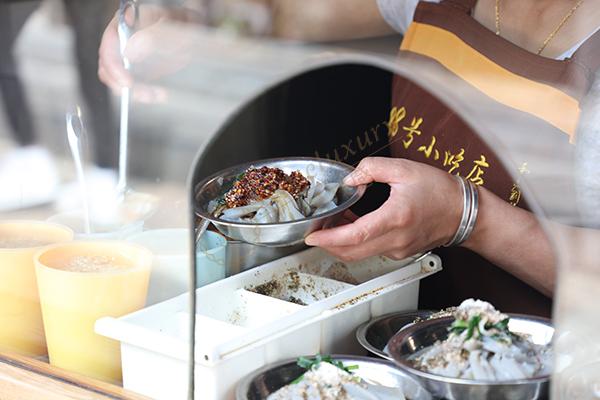 暑假去丽江游玩,有什么值得推荐的酒店住宿吗?6