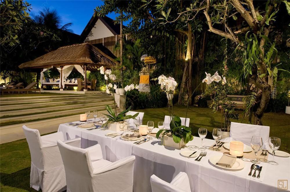 轻奢简美的巴厘岛别墅，享受片刻的度假休闲时光5