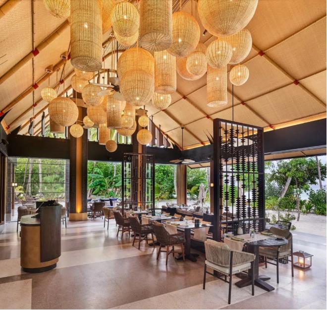 暑期千万别错过拥有小白马之称的马尔代夫娇丽12