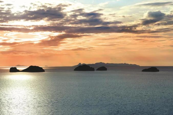 苏梅岛康莱德酒店 | 谁是你最想一起看日落的人3